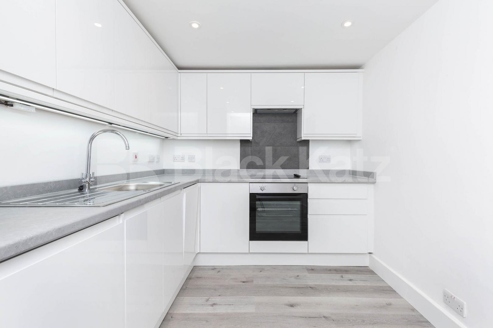 Stunning Sharers Apartment Denbigh Crescent, Notting Hill